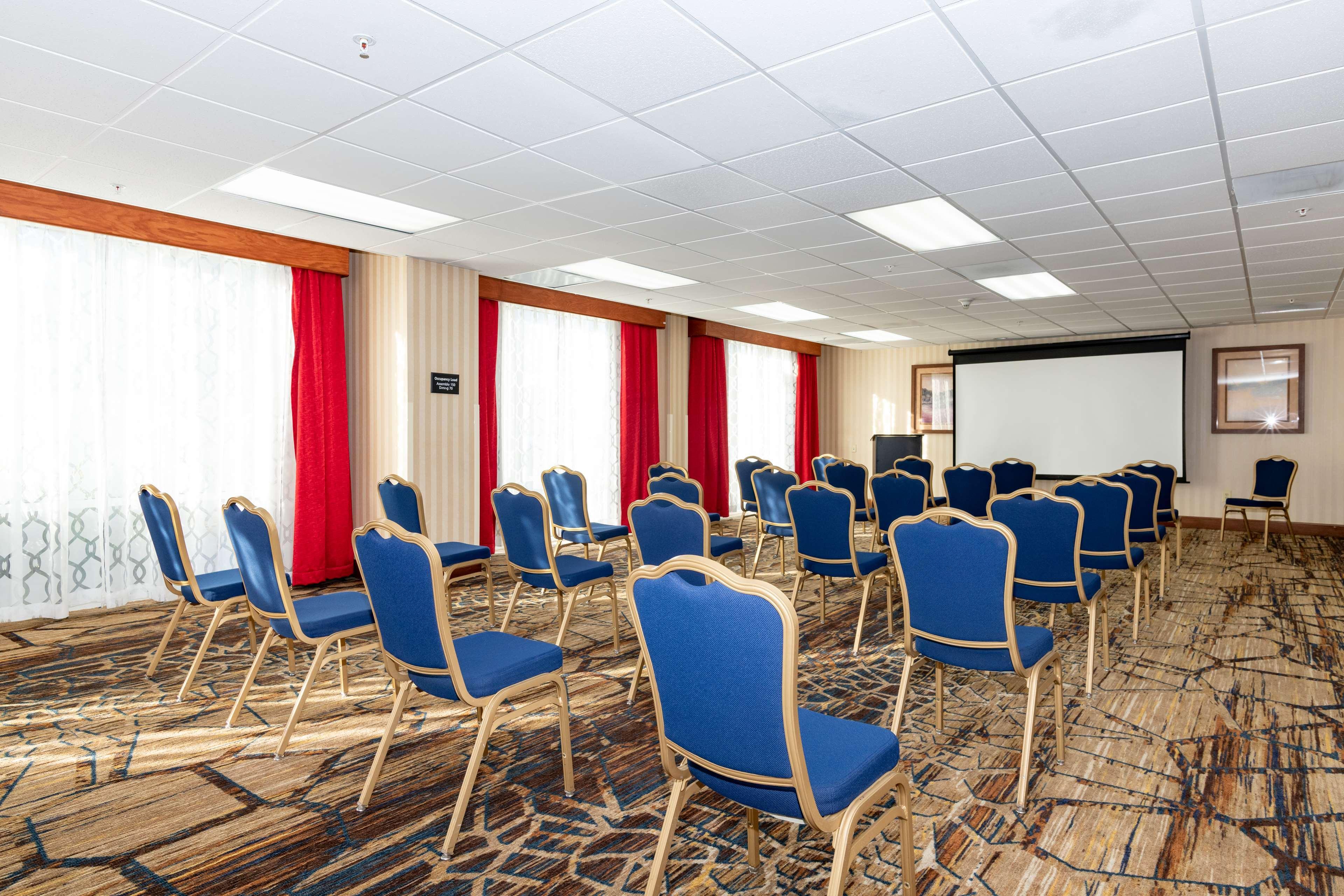 Hampton Inn & Suites Pittsburg Eksteriør bilde