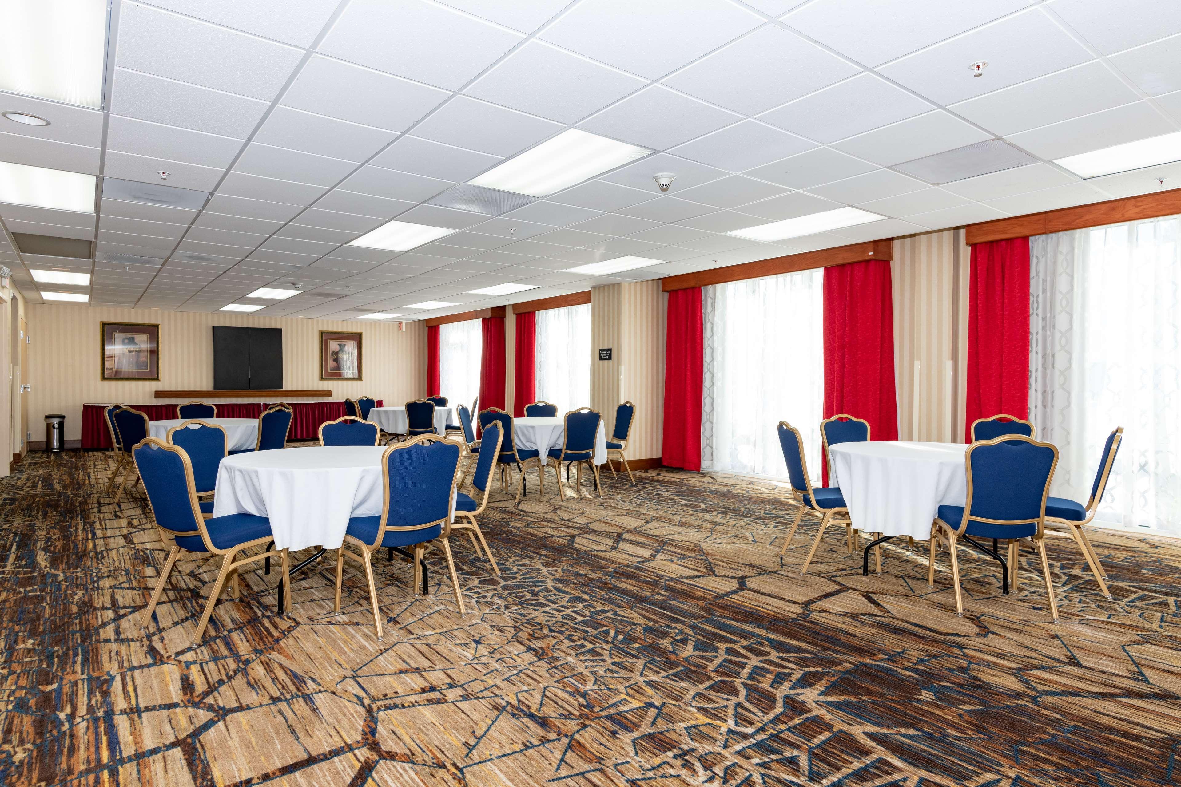 Hampton Inn & Suites Pittsburg Eksteriør bilde