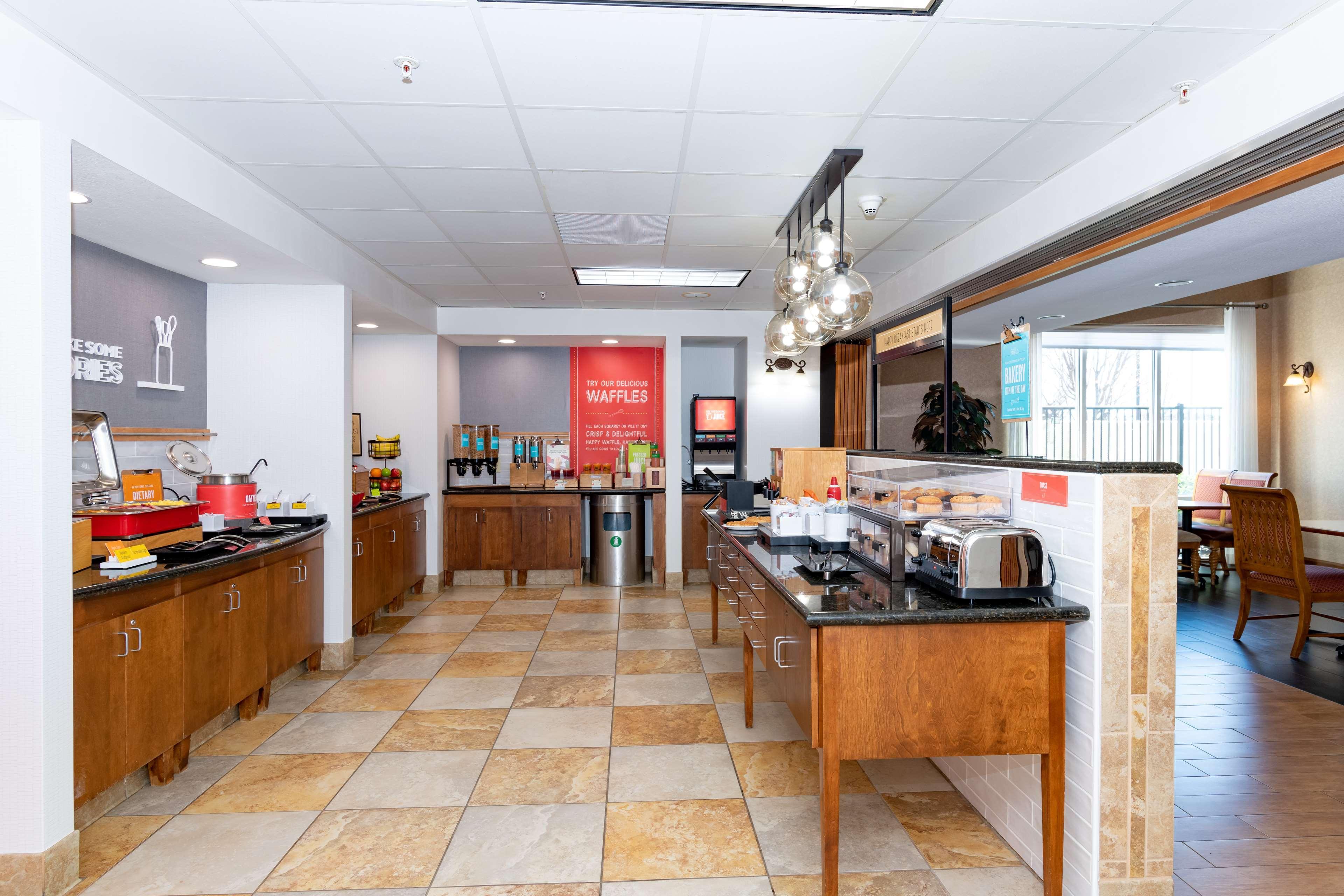 Hampton Inn & Suites Pittsburg Eksteriør bilde